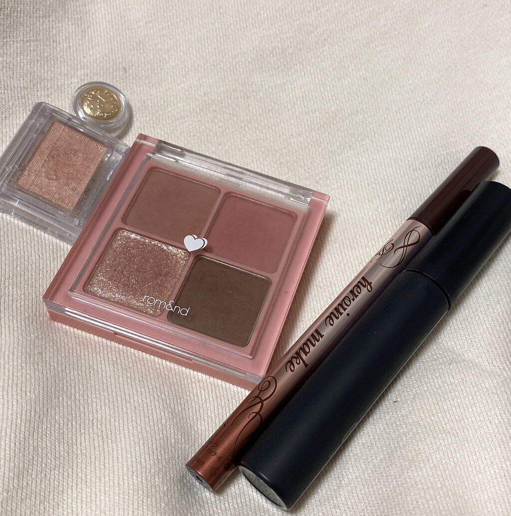 シャドーカスタマイズ/MAJOLICA MAJORCA/単色アイシャドウを使ったクチコミ（3枚目）