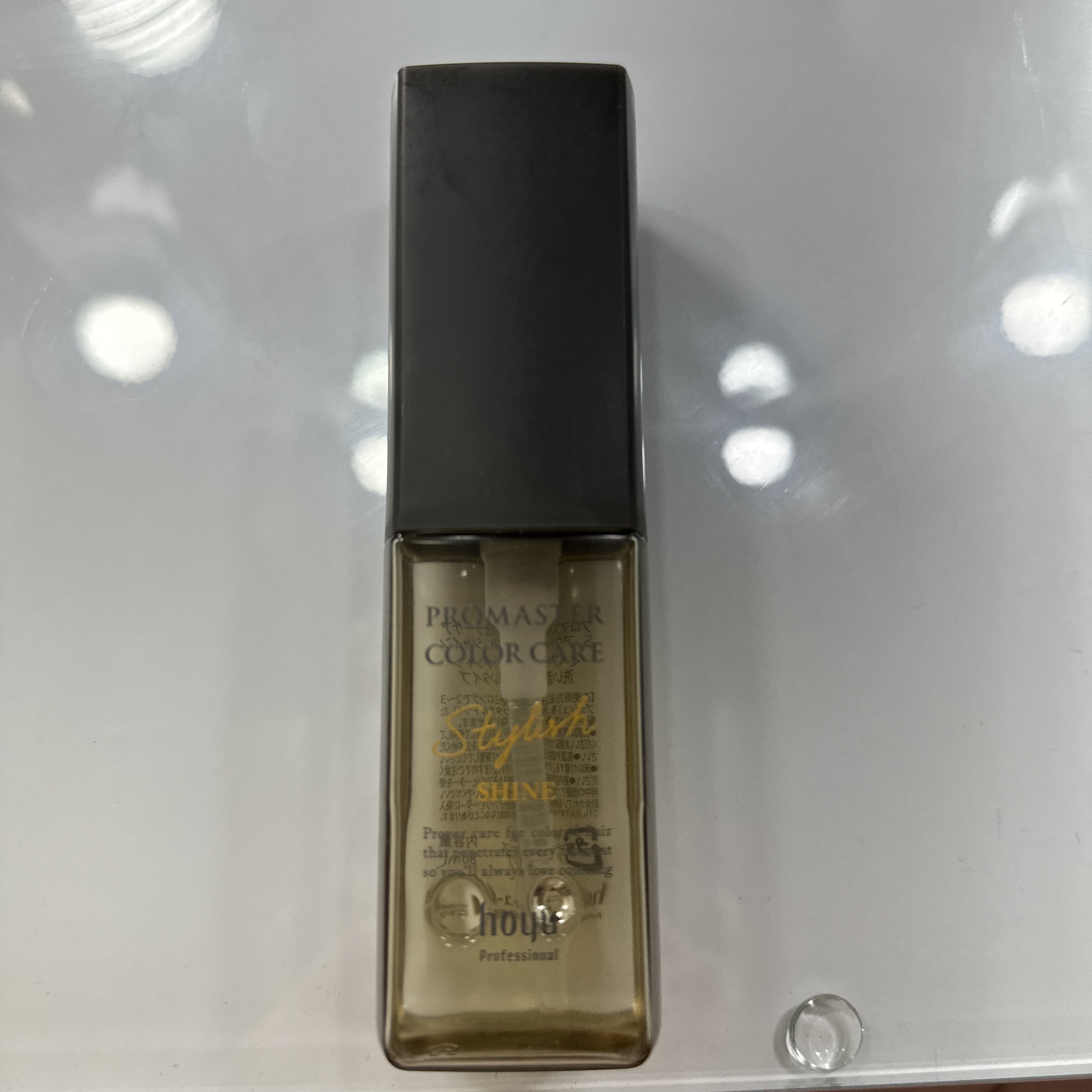 スタイリッシュ アウトバストリートメント シャイン/プロマスター カラーケア/ヘアオイルを使ったクチコミ（1枚目）