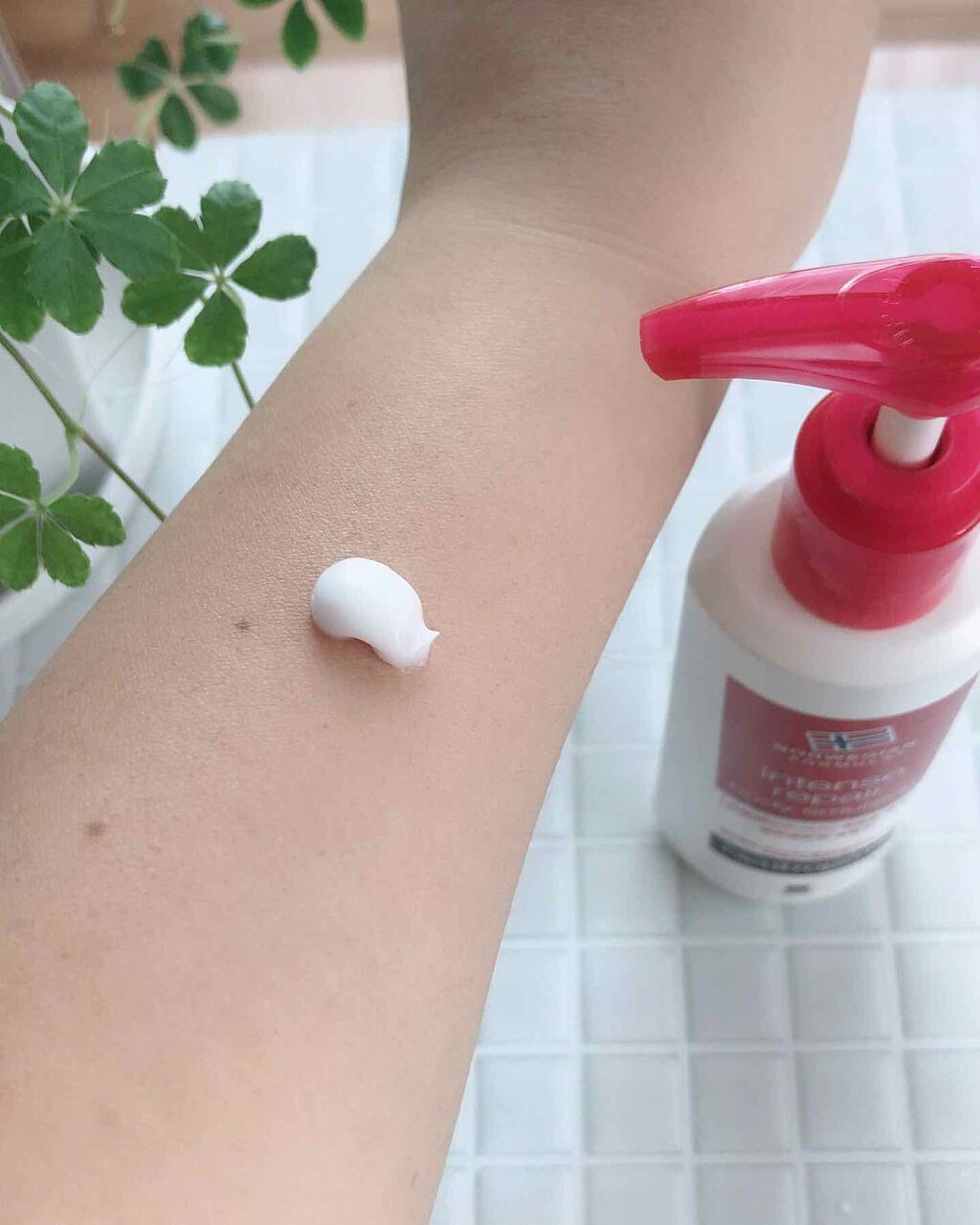 ノルウェー フォーミュラ インテンスリペア ボディ エマルジョン/Neutrogena/ボディローションを使ったクチコミ(2枚目)