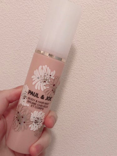 今回はPAUL & JOE BEAUTEのボディ&ヘア ミストを紹介したいと思います！

普通にいい匂い！でもそれだけ！