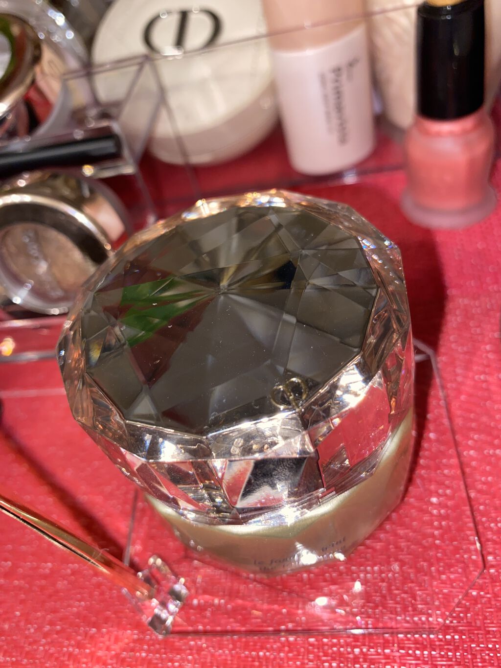 ル・フォンドゥタン/クレ・ド・ポー ボーテ/クリーム・エマルジョンファンデーションを使ったクチコミ（2枚目）