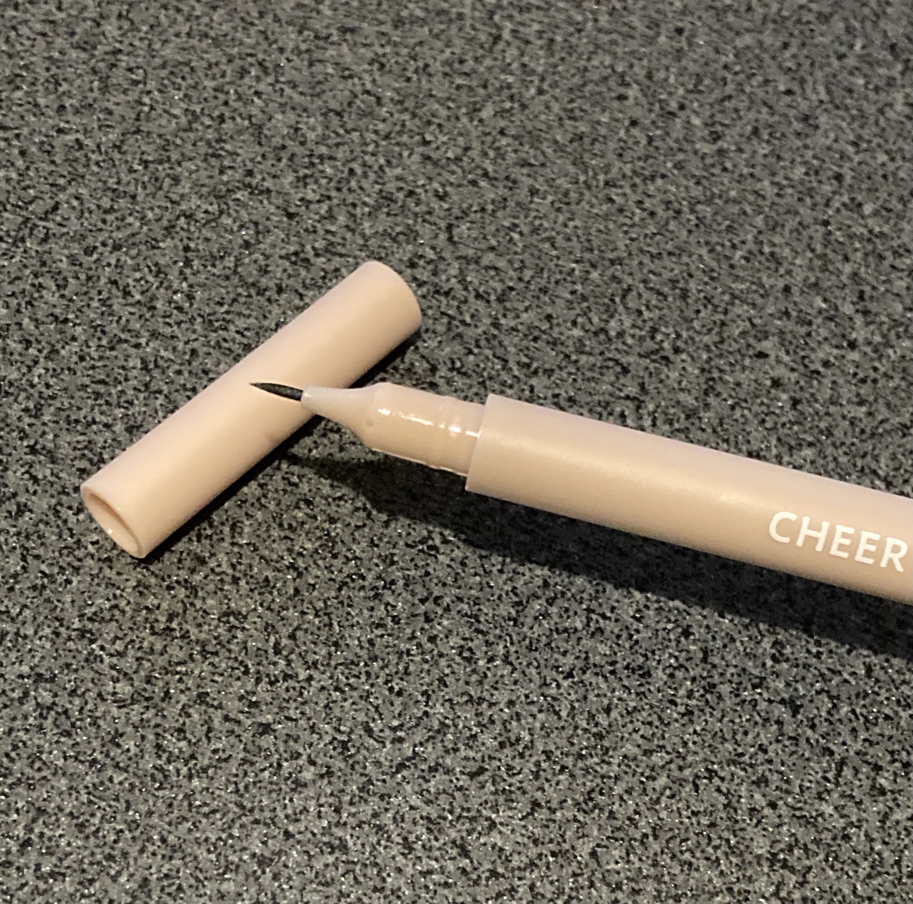 ふたえライナー/CHEER me COLOR/リキッドアイライナーを使ったクチコミ（3枚目）