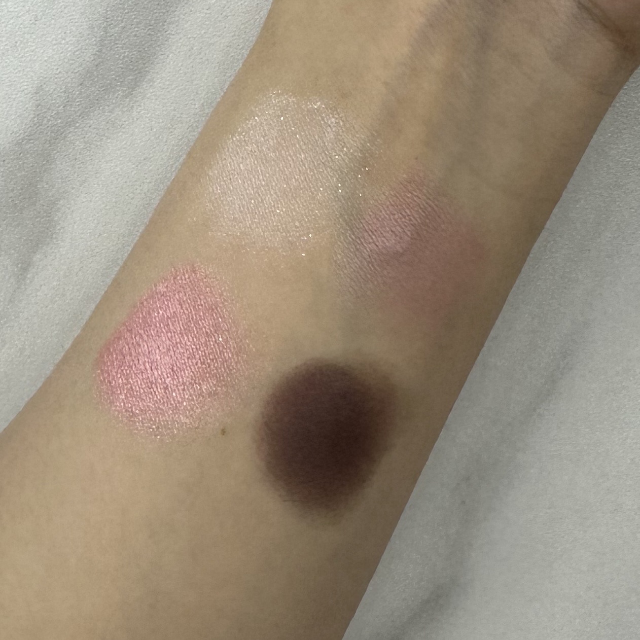 グロッシーリッチ アイズ N PK-4 モーヴピンク系/Visée/アイシャドウパレットを使ったクチコミ（3枚目）