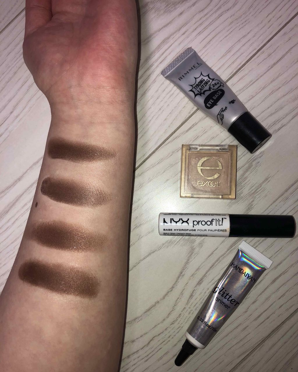 グリッタープライマー/NYX Professional Makeup/化粧下地を使ったクチコミ（3枚目）