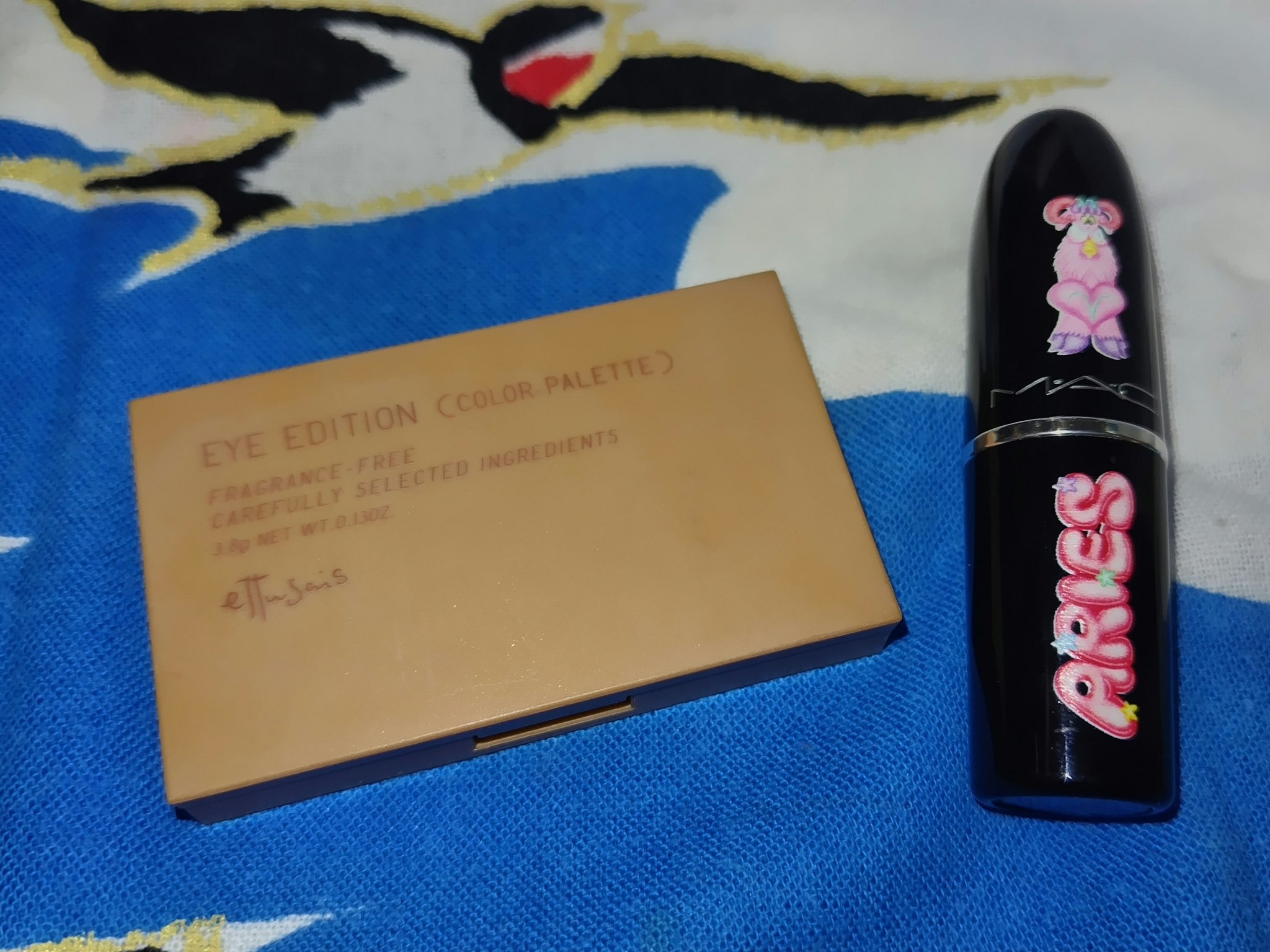 ラスターガラス リップスティック ローカル セレブ（牡羊座）限定パッケージ/M・A・C/口紅を使ったクチコミ（1枚目）