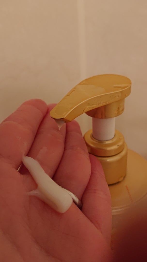 &honey アンドハニー フルール シャンプー1.0 /アンドハニー フルール トリートメント2.0のクチコミ「＆honey Fleur シャンプー1.0／ヘアトリートメント2.0
 
髪質が気になった.....」（2枚目）