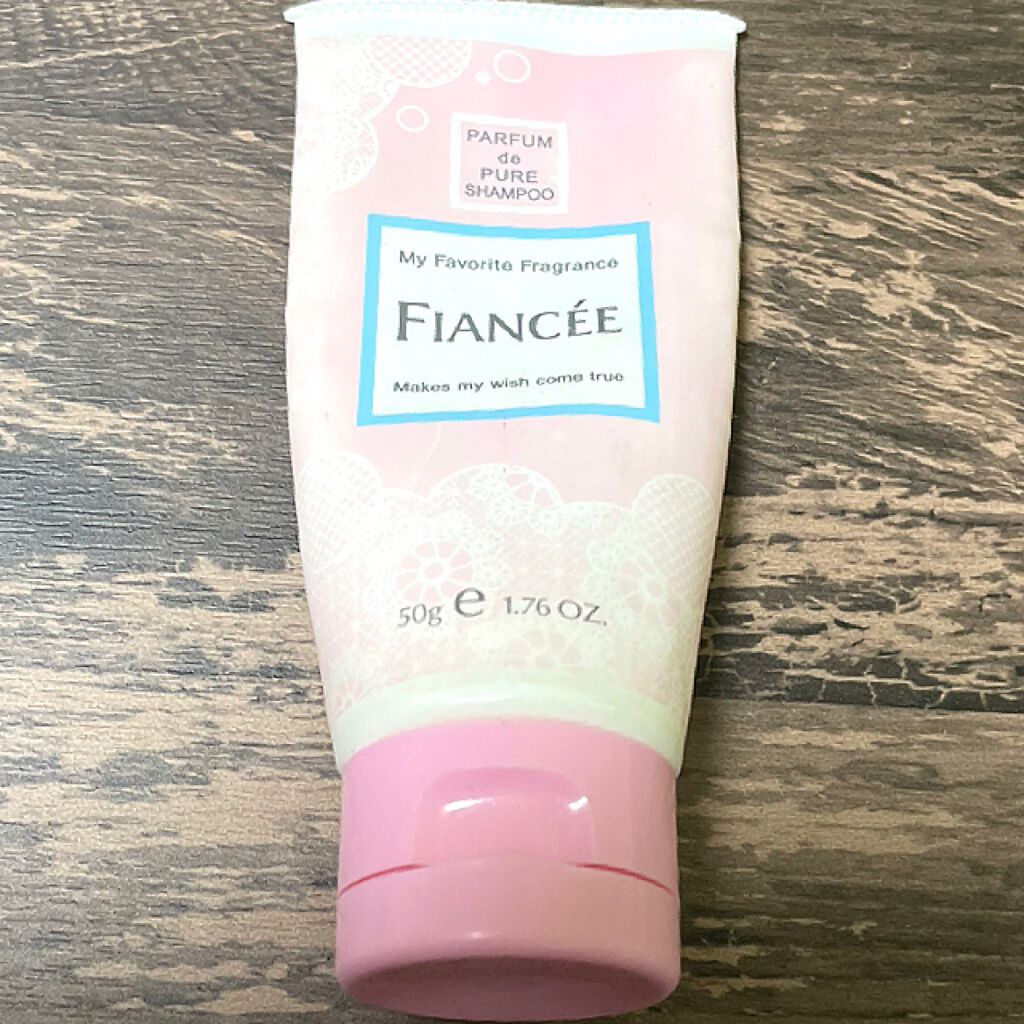 ハンドクリーム ピュアシャンプーの香り/フィアンセ/ハンドクリームを使ったクチコミ（2枚目）