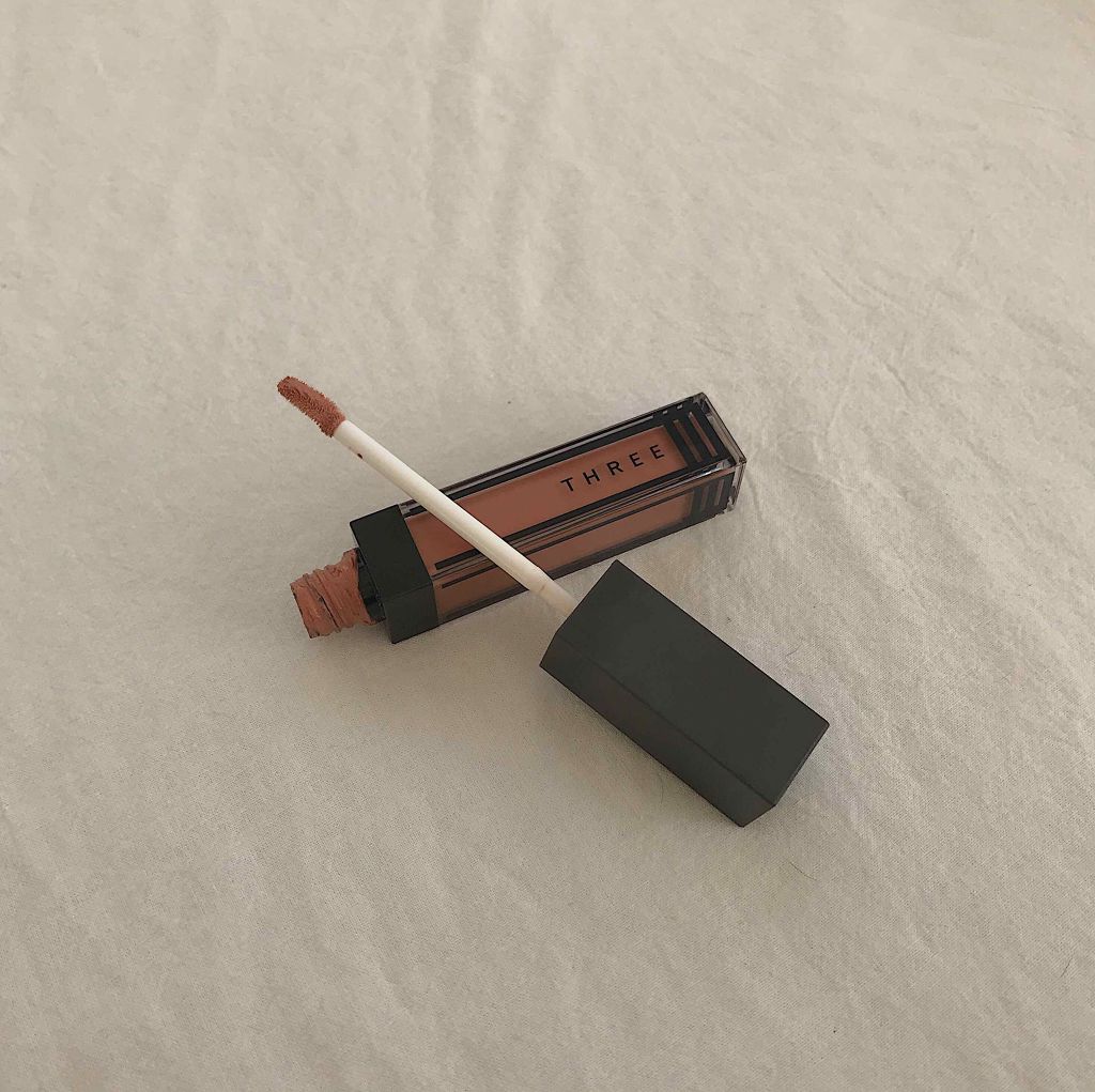 ウイスパーグロスフォーアイ/THREE/リキッドアイシャドウを使ったクチコミ（1枚目）