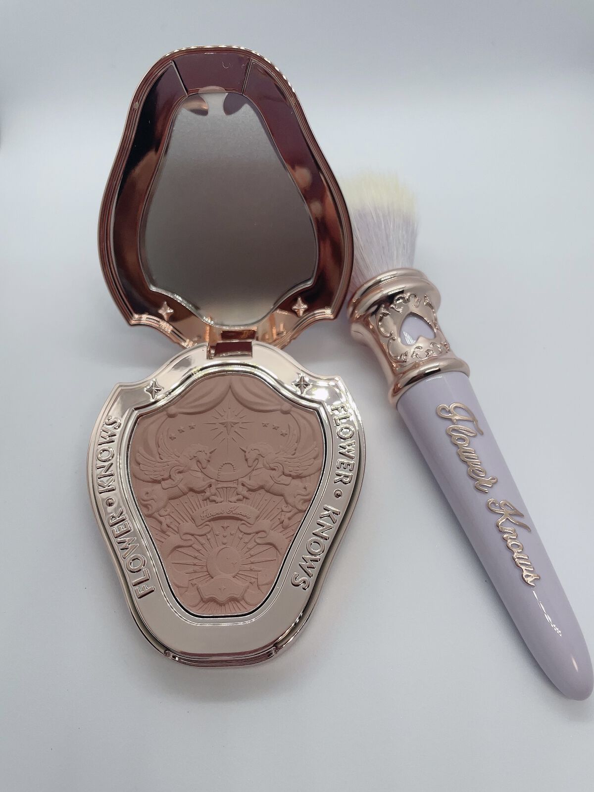 クリスタルユニコーンシリーズリップグロス/FlowerKnows/リップグロスを使ったクチコミ（2枚目）