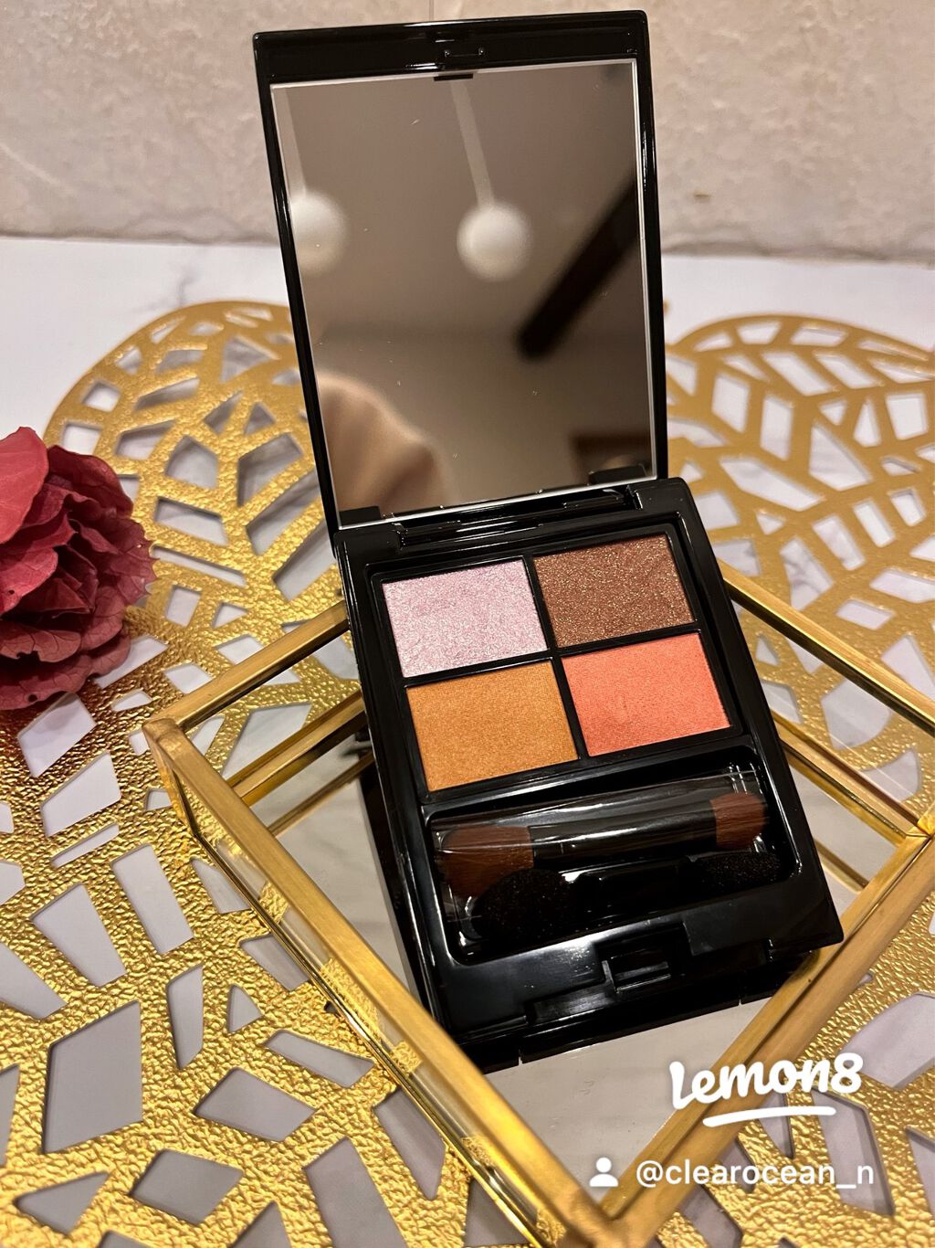 ミネラルクラッシィシャドー/エトヴォス/アイシャドウパレットを使ったクチコミ（3枚目）