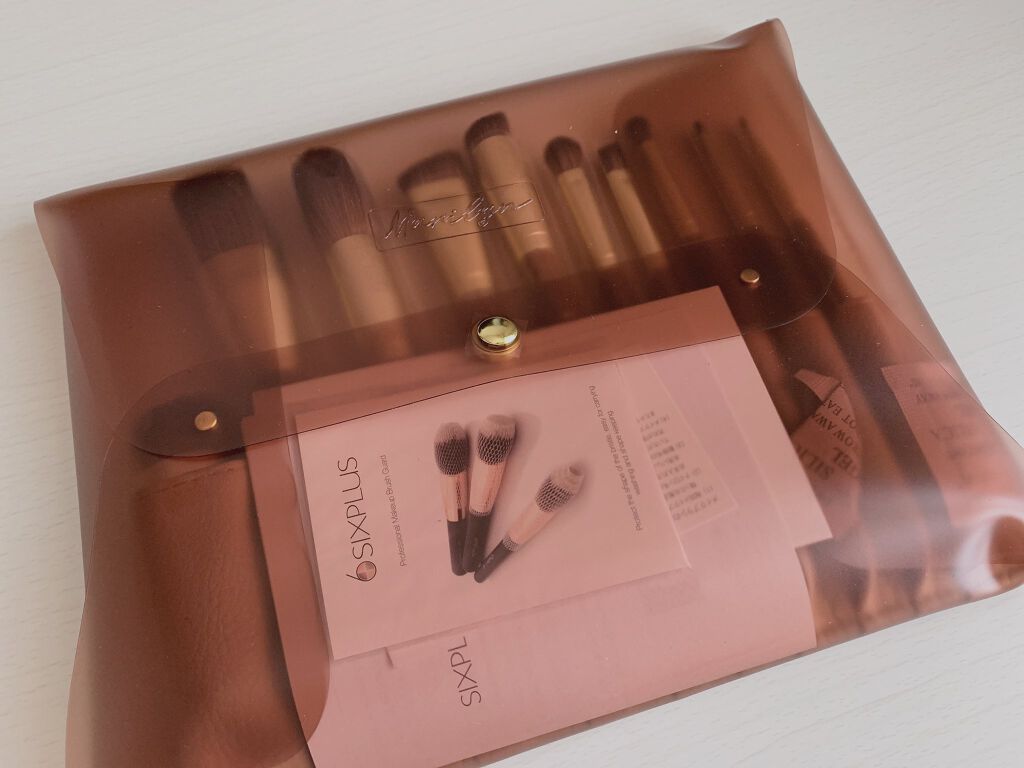 SIXPLUS X MARILYN 10本メイクアップブラシセット/SIXPLUS/メイクブラシを使ったクチコミ（1枚目）