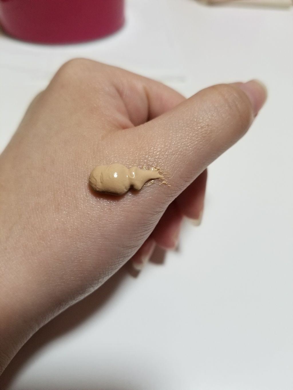 毛穴パテ職人 BBクリーム スムースのクチコミ「朝の時短の為に良さそうだったので購入( ・∀・)

毛穴パテ職人のBBクリーム　スムースです！.....」（2枚目）