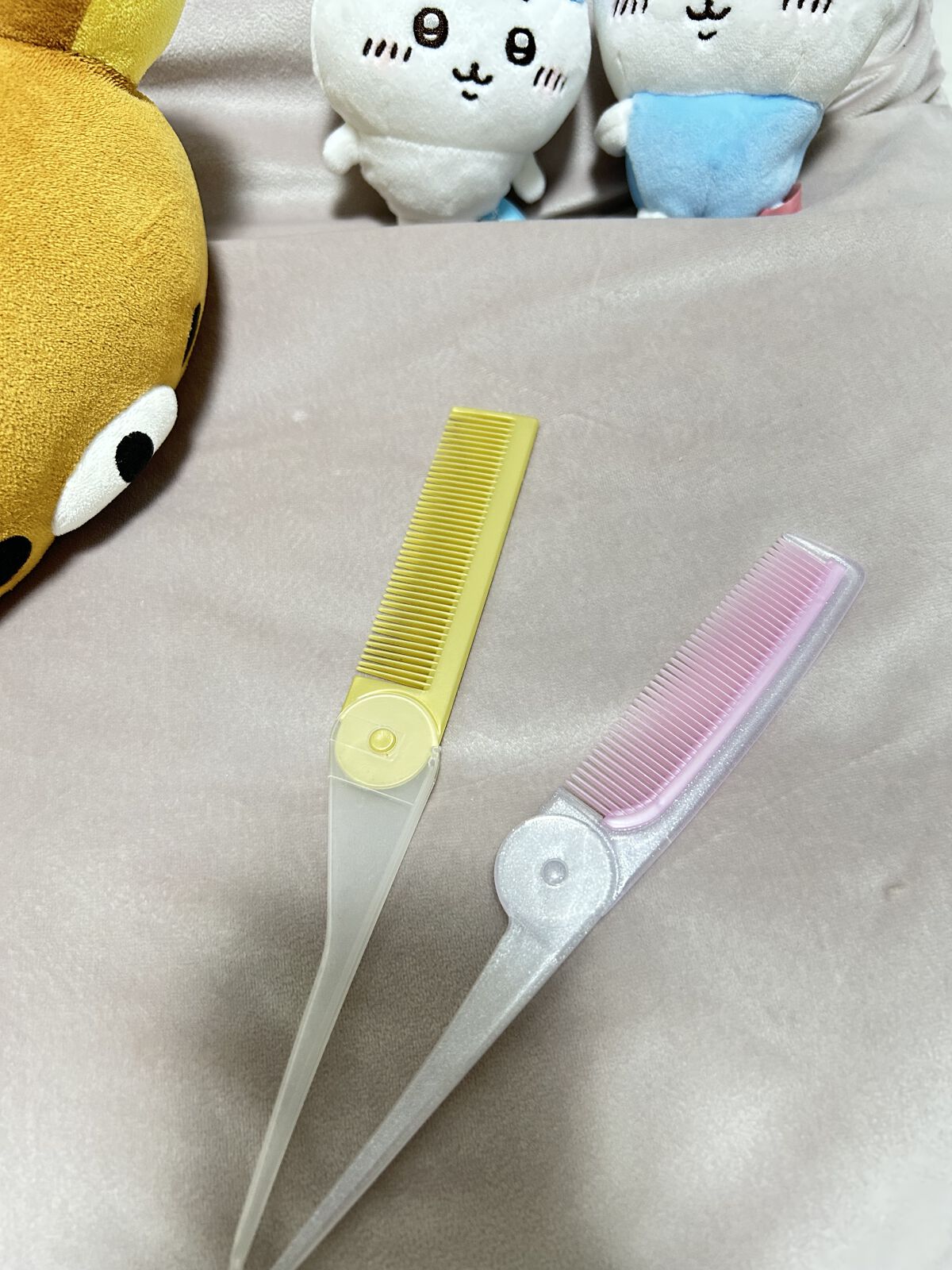 DAISO 静電気を抑える折込コームのクチコミ「DAISO

折込コーム

家用と会社用で分けて使ってます！！

100円なので、予備としてい.....」（1枚目）