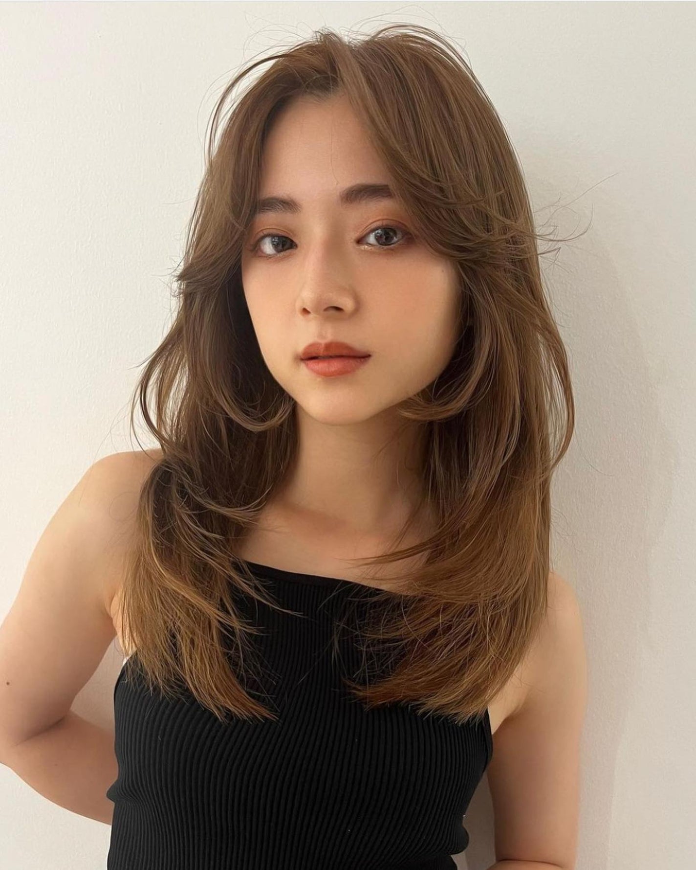 HARUNA on LIPS 「.風になびく素敵なレイヤーたっぷりカット✨✨✨✨..#レイヤー..」(3枚目)