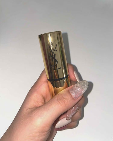 『YSL ラディアント タッチ シマー スティック』

これは店頭で色々な商品を試してた時にお勧めされるがままに買ってしまったアイテム、、

だったのに、、これは毎日のメイクで必ず使用してる必須アイテム