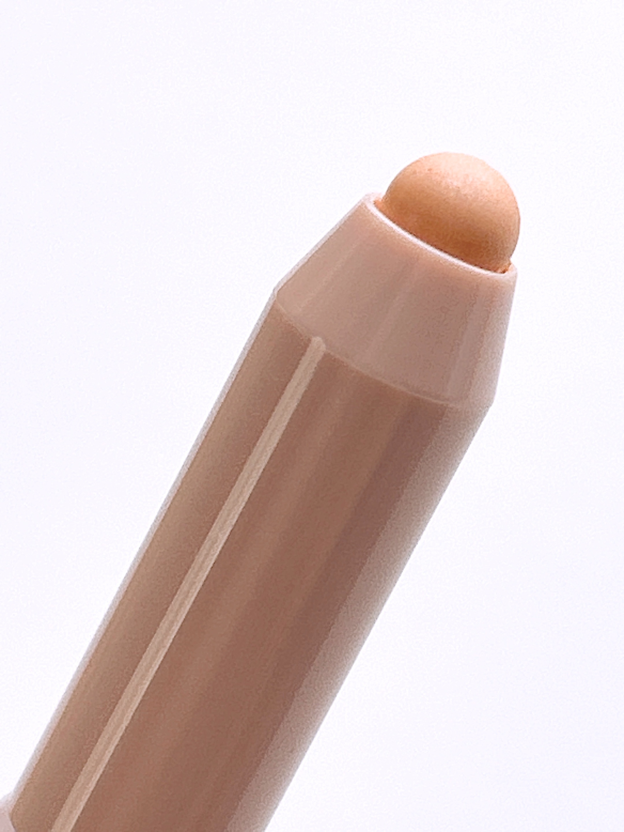 ウォンジョンヨ　メタルシャワーペンシル 04 リコッタピーチ/Wonjungyo/スティックアイシャドウを使ったクチコミ（3枚目）