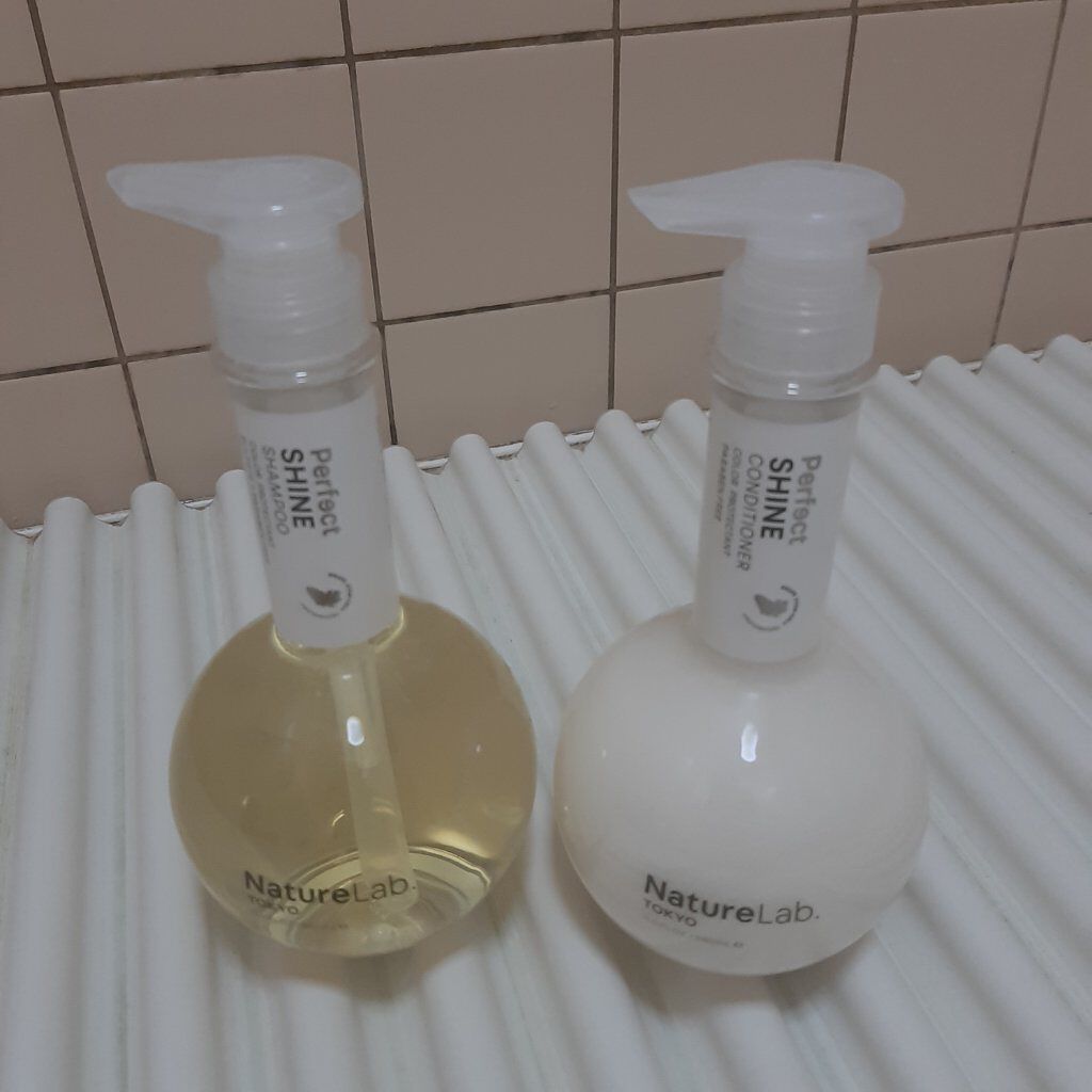 パーフェクト シャイン シャンプー／コンディショナー/NatureLab. TOKYO/サロンシャンプーを使ったクチコミ（1枚目）