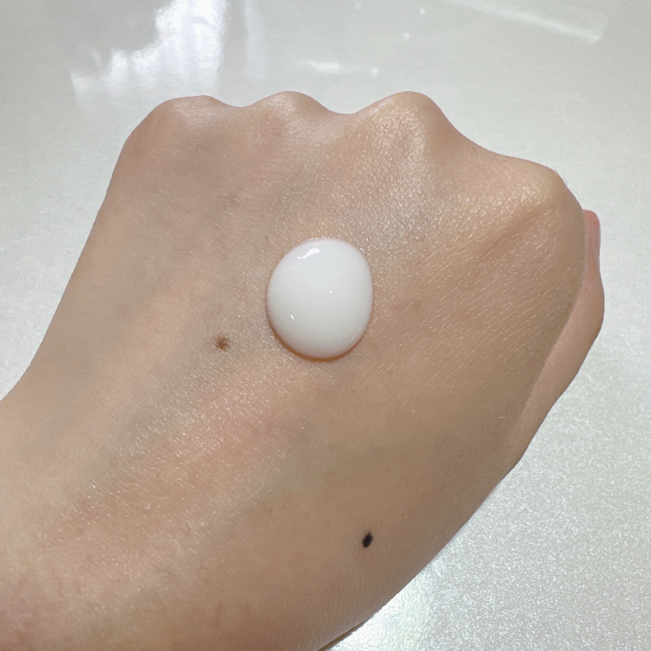 プレミアム ローション スムーズローズ/ジョンソンボディケア/ボディローションを使ったクチコミ（3枚目）