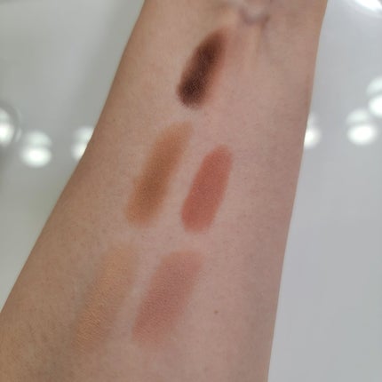 ヘアメイクみどり【YouTube】 on LIPS 「KATEからトレンド眉が作れる便利アイブロウパウダー出た🙆♀..」(4枚目)