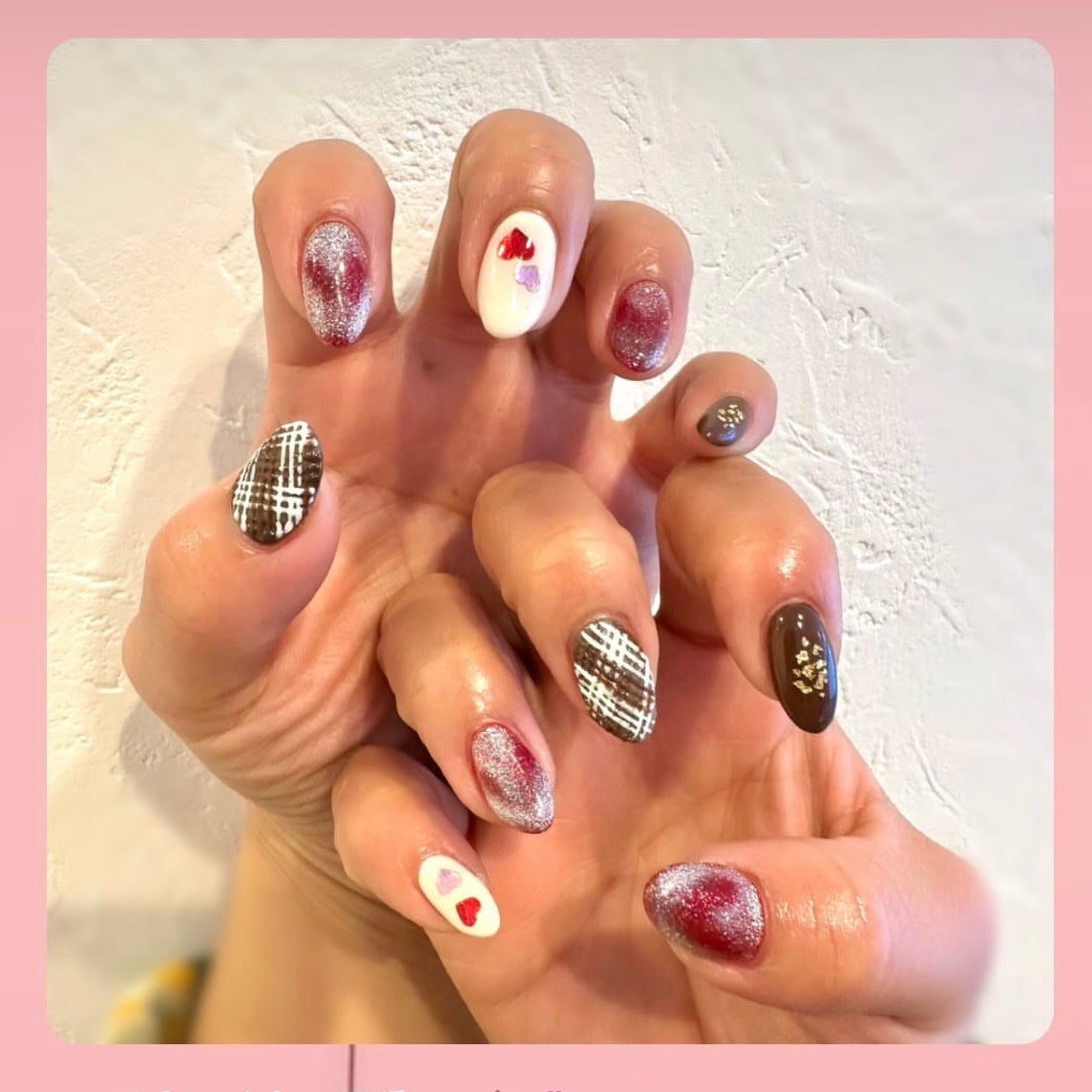 ひま(フォロバ100👼🏻) on LIPS 「❁ネイル編❁バレンタイン🍫💝#ネイルデザイン..」(2枚目)