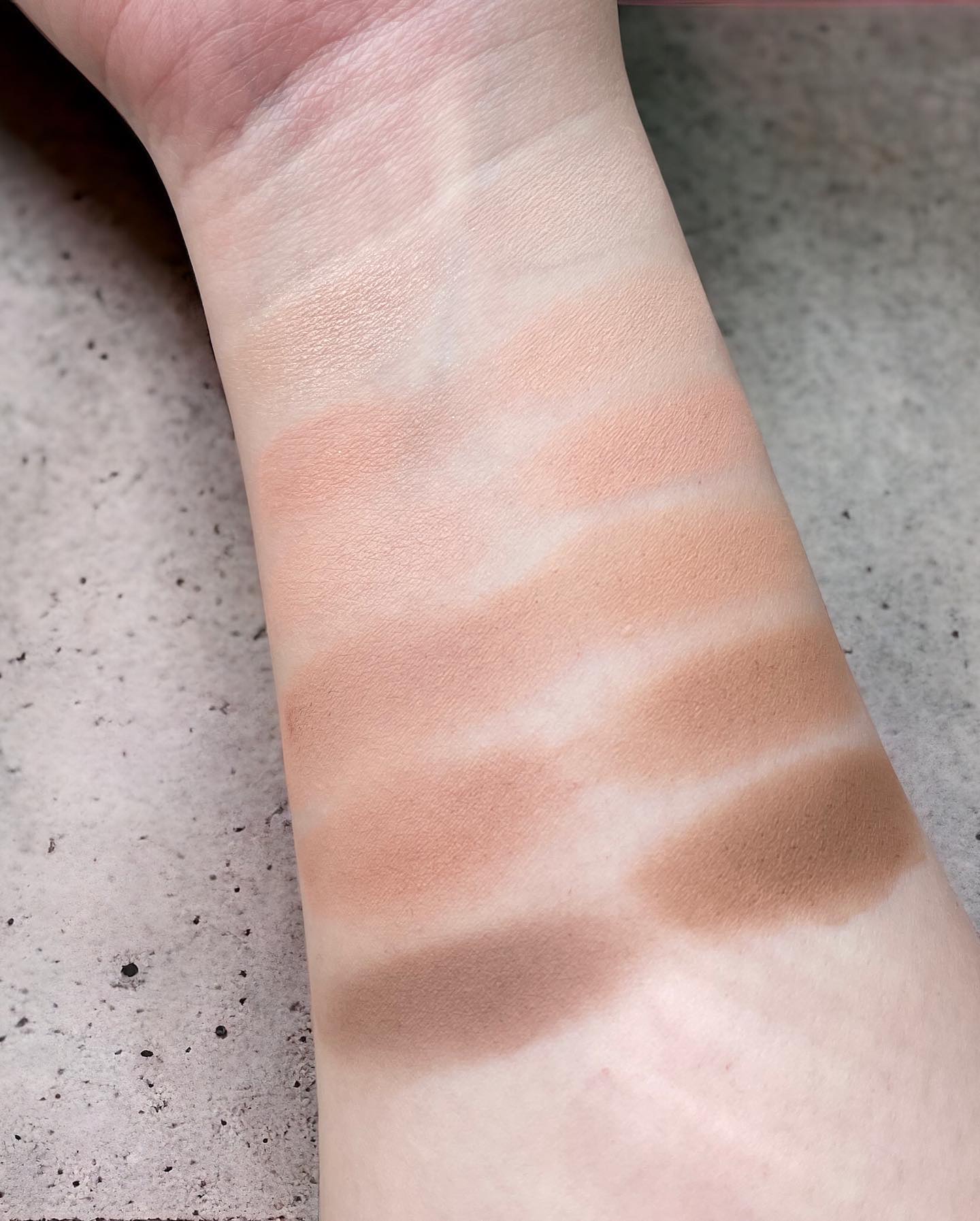 プロ アイ パレット エアー 08 ラテシニア(LATTE SENIOR)/CLIO/アイシャドウパレットを使ったクチコミ（3枚目）