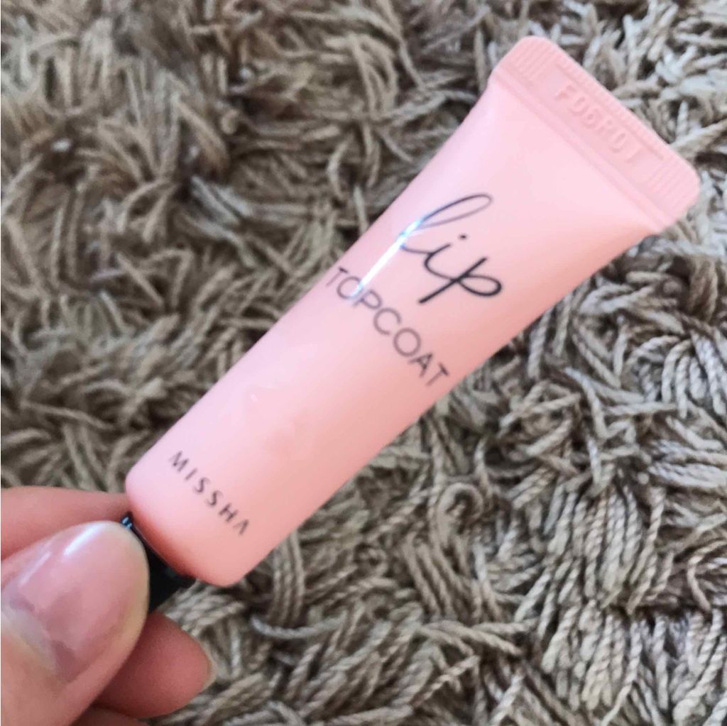 うさぴ on LIPS 「MISSHAのLIPTOPCOAT♡これを付けてたらコップにも..」(1枚目)