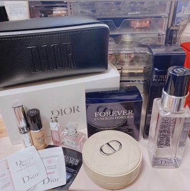 ディオールスキン フォーエヴァー メイクアップ フィックス ミスト/Dior/化粧下地を使ったクチコミ（2枚目）