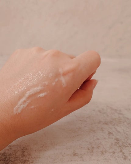 Macchia Label マイクロバブルパック&セラムのクチコミ「シュワシュワーっとお肌の上で
発泡する✨
マキアレイベルのマイクロバブルパック&セラム
テ.....」(3枚目)