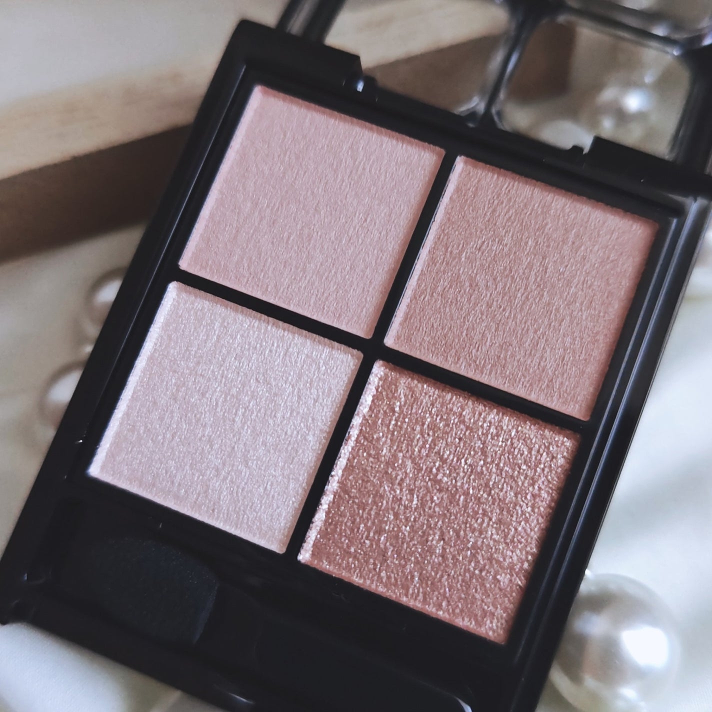 ケイト ポッピングシルエットシャドウ/KATE/アイシャドウパレットを使ったクチコミ(2枚目)