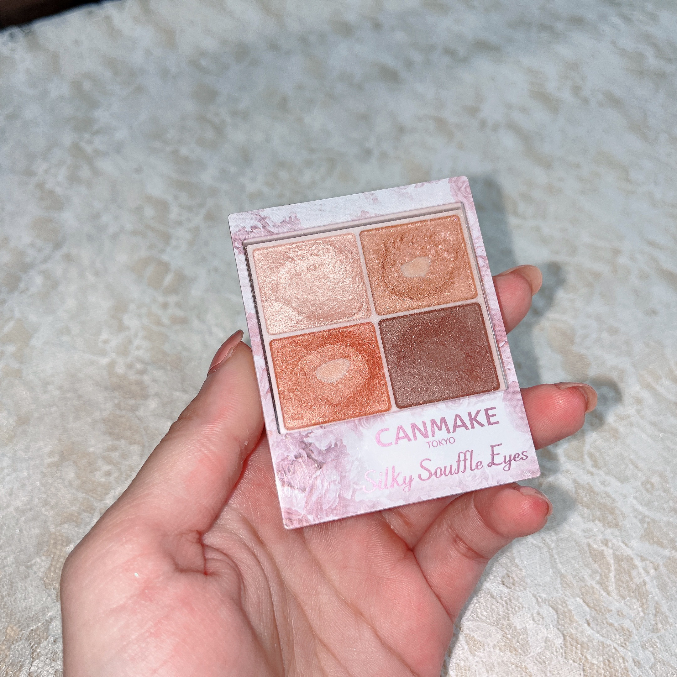 シルキースフレアイズ/キャンメイク/アイシャドウパレットを使ったクチコミ（2枚目）