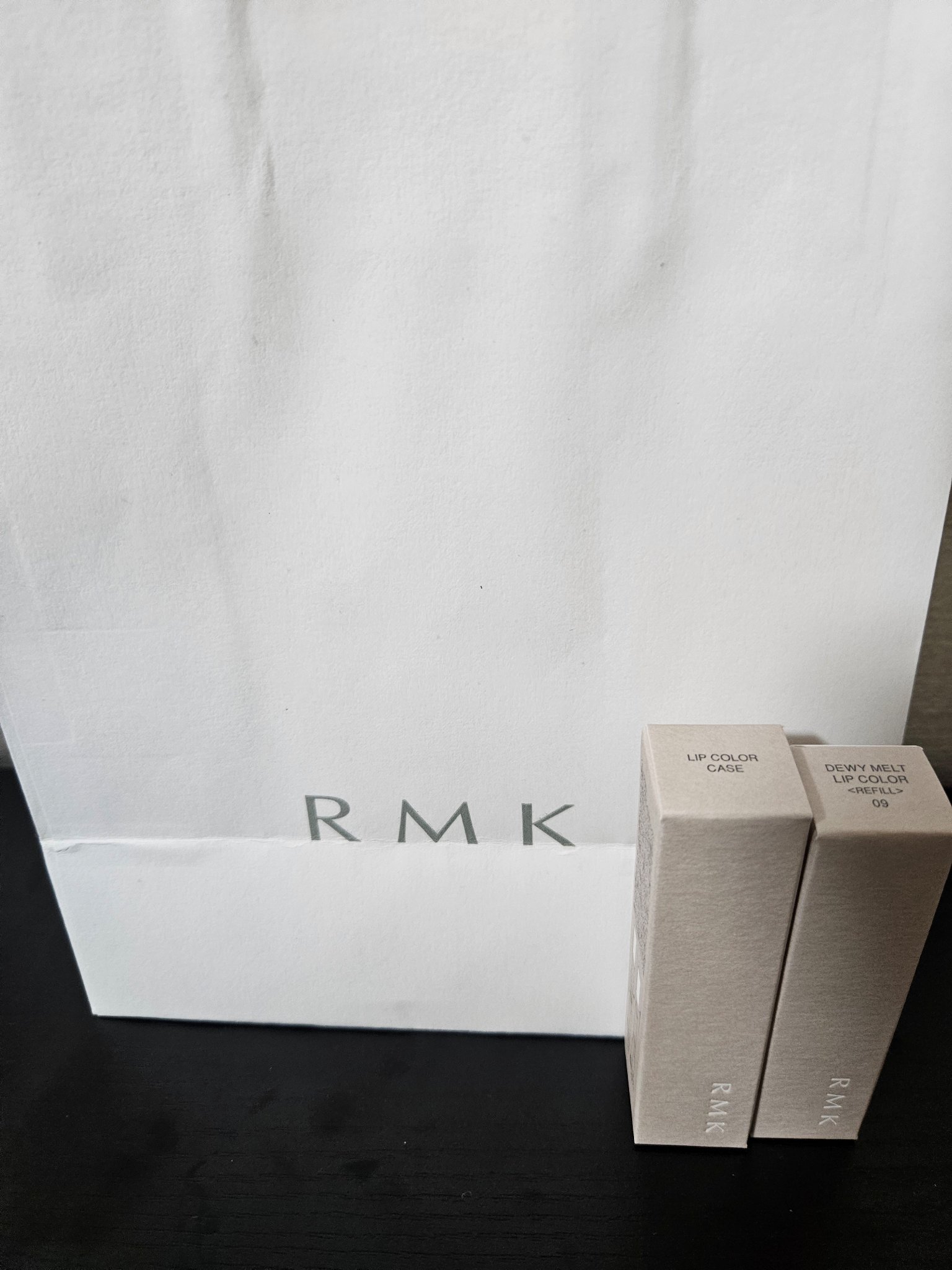 RMK デューイーメルト リップカラー 09 プランプ プラム/RMK/口紅を使ったクチコミ（3枚目）