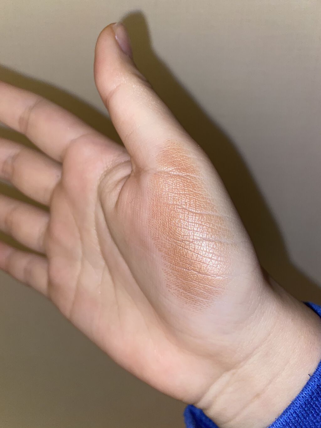 UR GLAM　EYE & CHEEK COLOR/U R GLAM/単色アイシャドウを使ったクチコミ（3枚目）