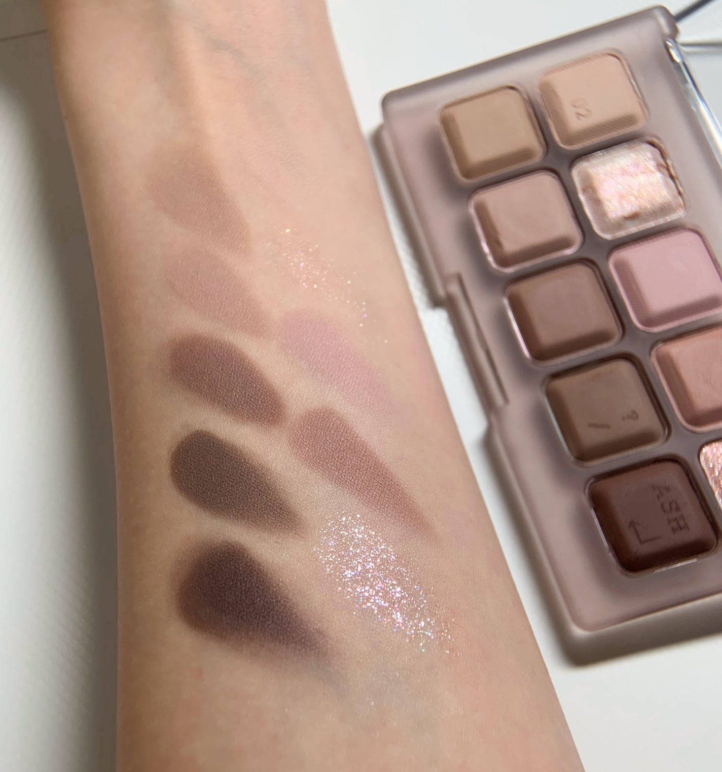 ムードキーボード/lilybyred/アイシャドウパレットを使ったクチコミ(3枚目)