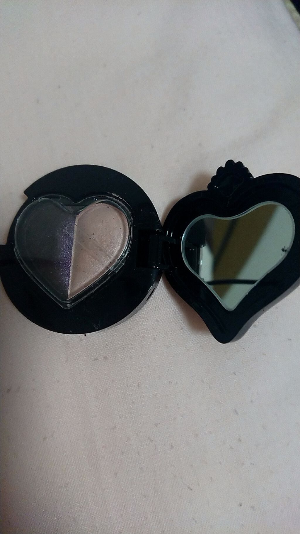 愛莉菜 on LIPS 「久しぶりの投稿です‼️愛莉菜です‼️ANNASUIでアイシャド..」(2枚目)