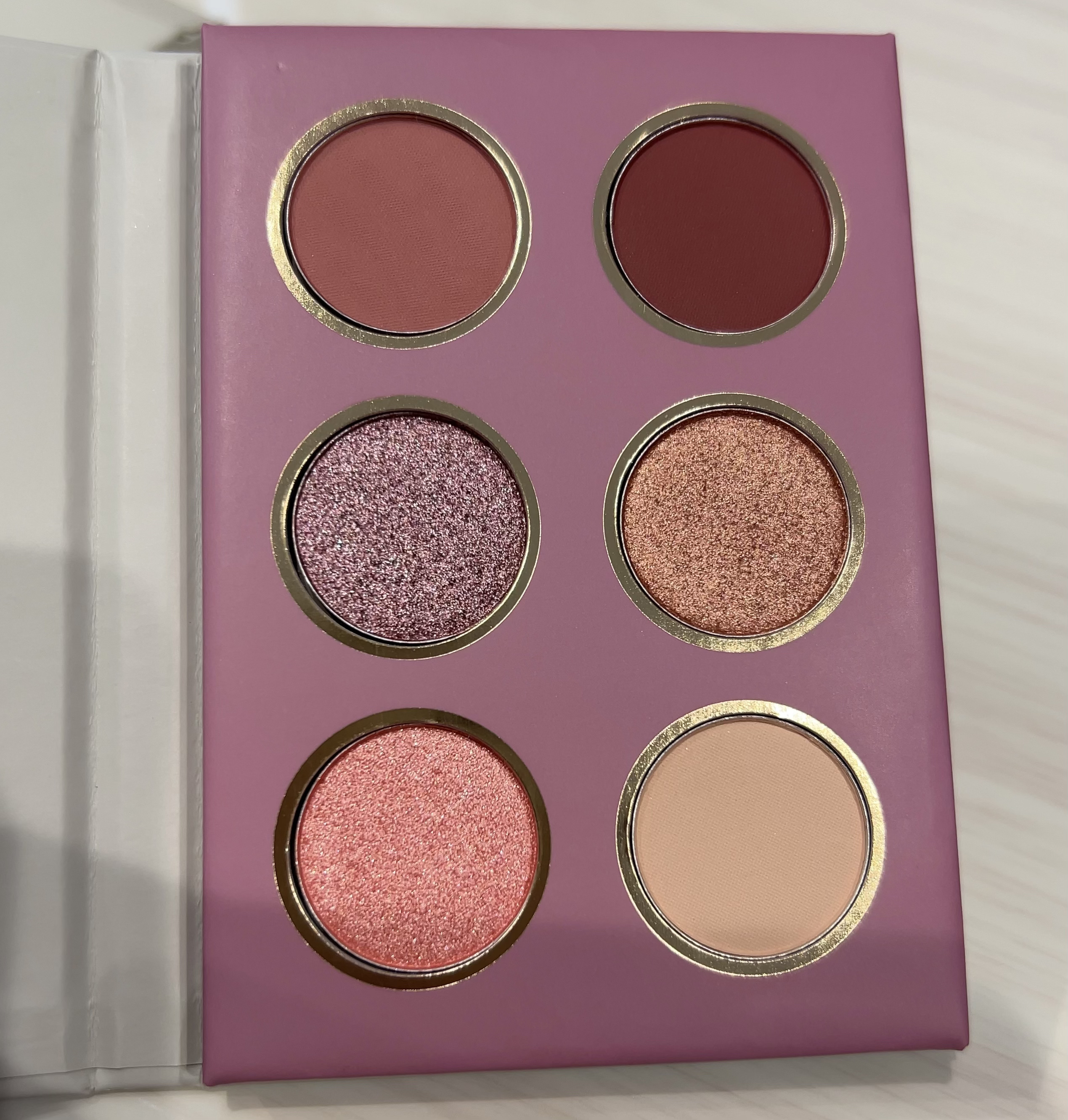 ライプンアイカラーパレット ロージーペタル/FRESHO2/アイシャドウパレットを使ったクチコミ（2枚目）