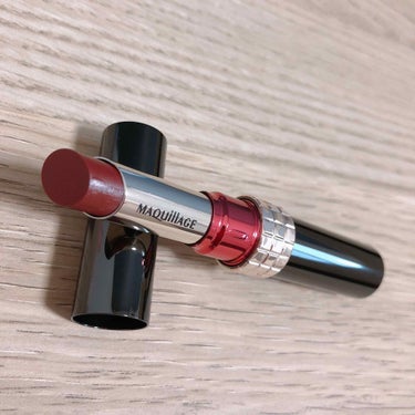 MAQuillAGE
ドラマティックルージュN
RD633(限定色)
2019.10.21発売



LIPSさんを通して資生堂さんからMAQuillAGEの新作ルージュ、ドラマティックルージュNのRD