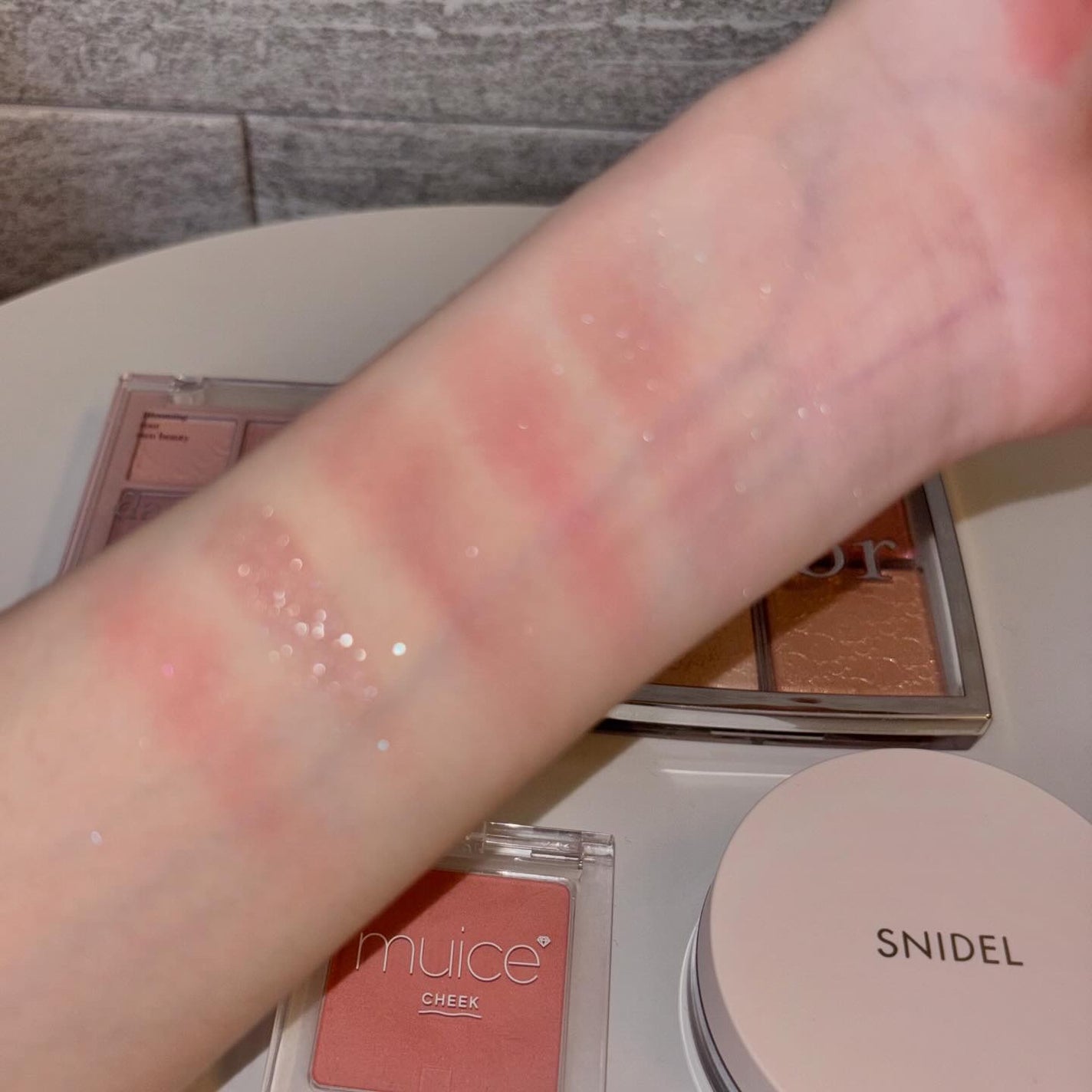 【旧】ディオール バックステージ フェイス グロウ パレット/Dior/ハイライトを使ったクチコミ(4枚目)