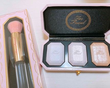 ダイヤモンドライト ハイライター ブラシ/Too Faced/メイクブラシを使ったクチコミ(1枚目)