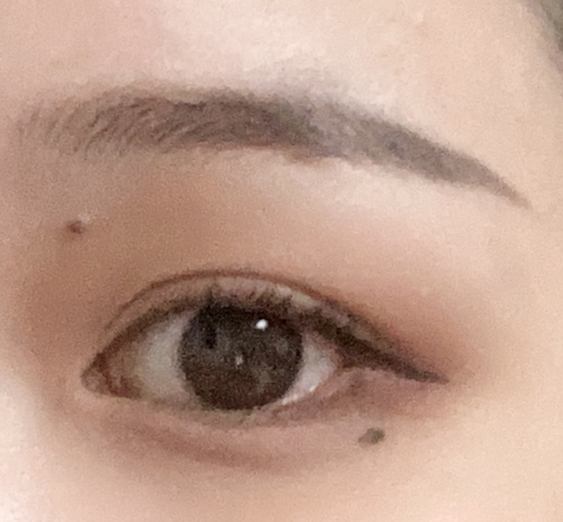 ワンダー キューブ アイシャドウ マット M004/リンメル ロンドン/単色アイシャドウを使ったクチコミ（1枚目）