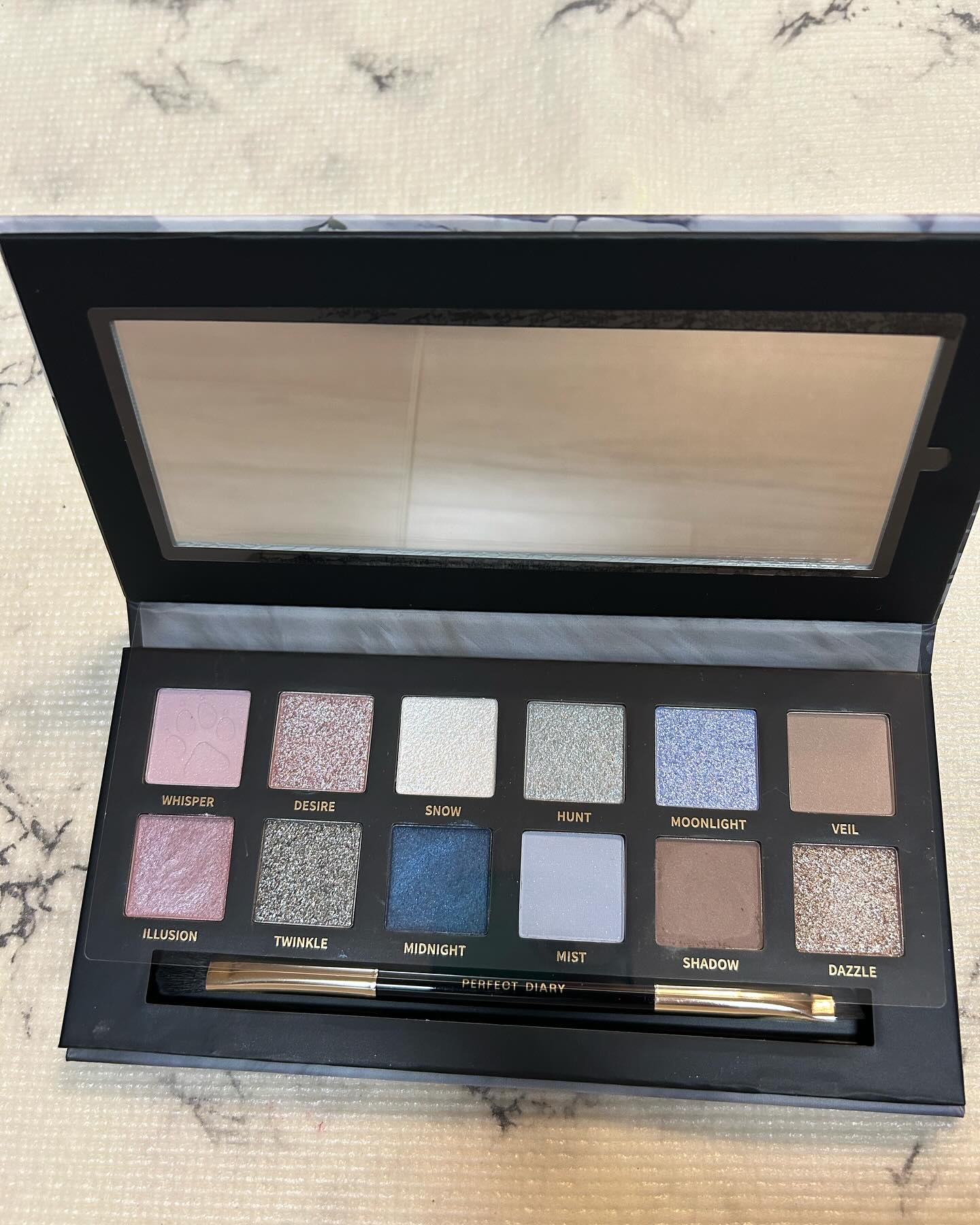 エクスプローラ12色 動物アイシャドウパレット/PERFECT DIARY/アイシャドウパレットを使ったクチコミ（2枚目）