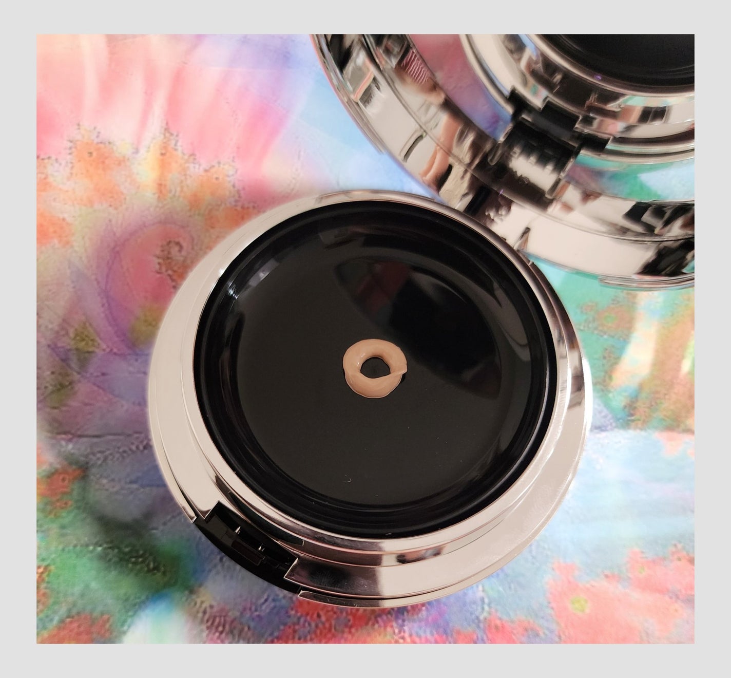 V3シャイニングファンデーション/SPICARE/クッションファンデーションを使ったクチコミ(3枚目)