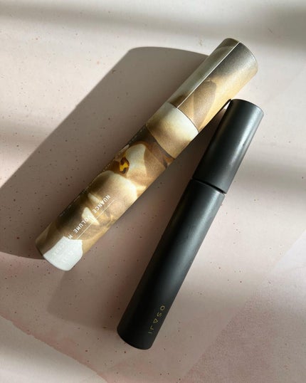 OSAJI ニュアンス ボリューム マスカラのクチコミ「エモい。
そんな言葉を言いたくなるマスカラ。
ずっと気になっていた @osaji__ のコ.....」(1枚目)