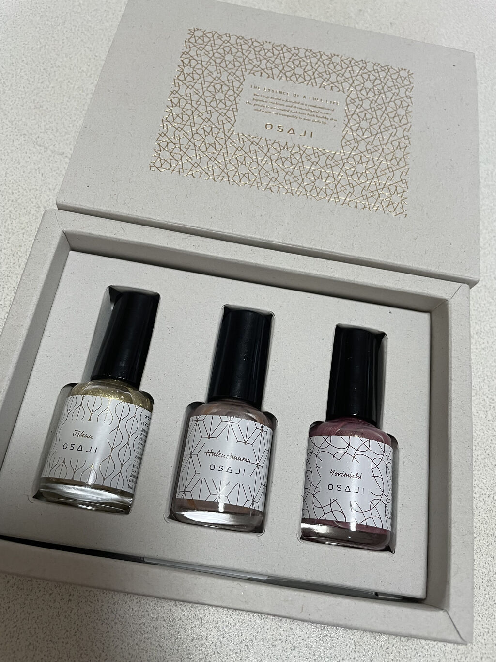 オサジ アップリフト ネイルカラー/OSAJI/マニキュアを使ったクチコミ（1枚目）