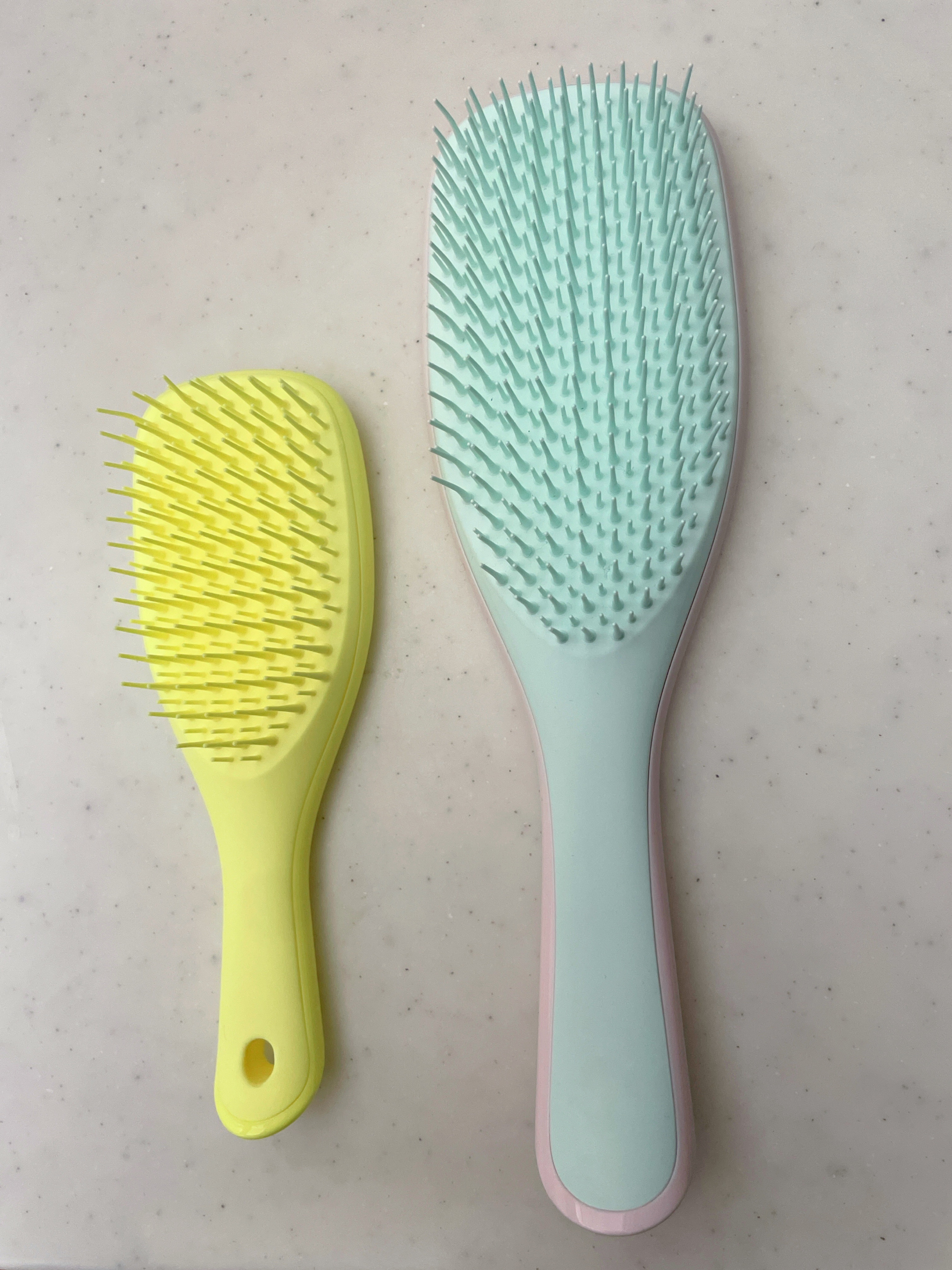 タングルティーザー ザ・アルティメットディタングラー セージグリーン/TANGLE TEEZER/ヘアブラシを使ったクチコミ（1枚目）