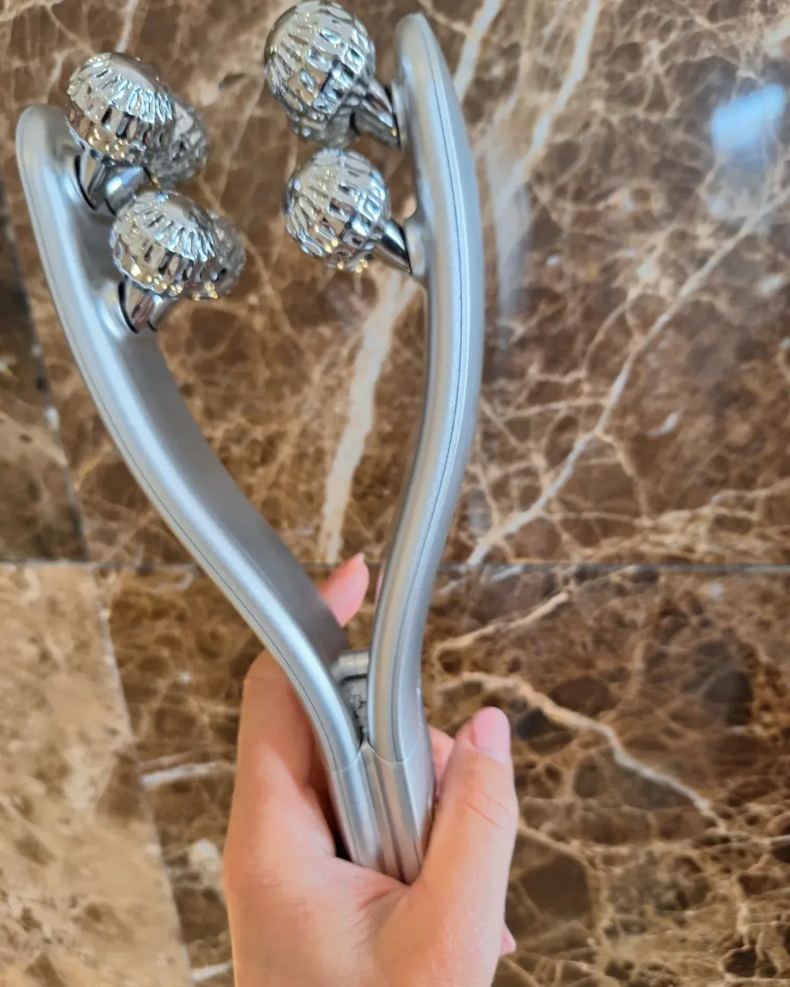 BEROLA/NIPLUX/美顔器・マッサージを使ったクチコミ(1枚目)