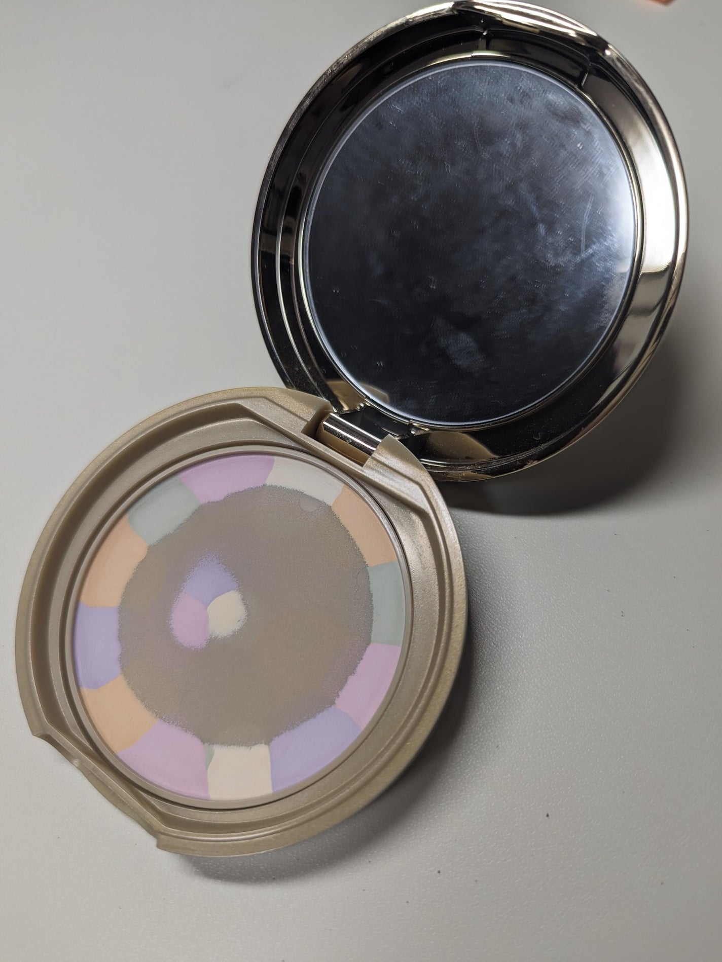 マシュマロフィニッシュパウダー ~Abloom~/キャンメイク/プレストパウダーを使ったクチコミ(2枚目)