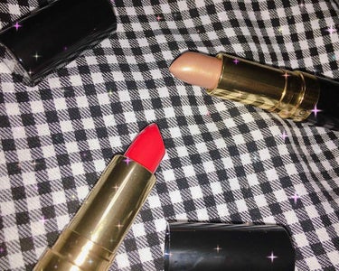 REVLON
スーパーラストラスリップスティック
117
901

なんといってもこのリップ発色が素晴らしい…
素晴らしすぎてちょっとビビる…
プチプラのリップでなかなかここまで発色いいのは見たことがな