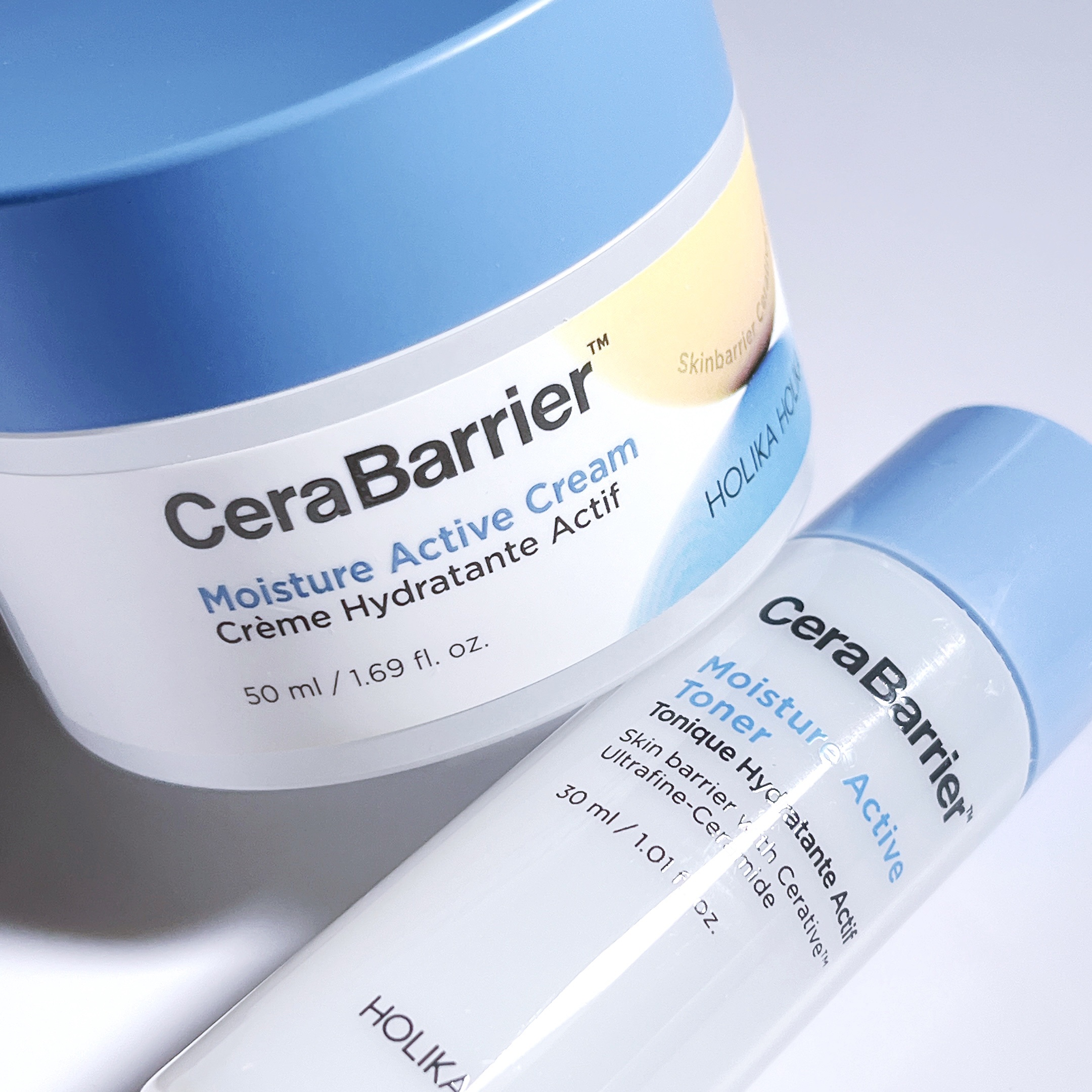 HOLIKA HOLIKA
┈┈┈┈┈┈┈┈┈┈┈┈┈┈┈┈
セラバリア モイスチャー アクティブトナー
セラバリア モイスチャー アクティブクリーム 

✔️モイスチャーアクティブトナー
ボトルを逆さにして振らないと出てこないくらいとろみ