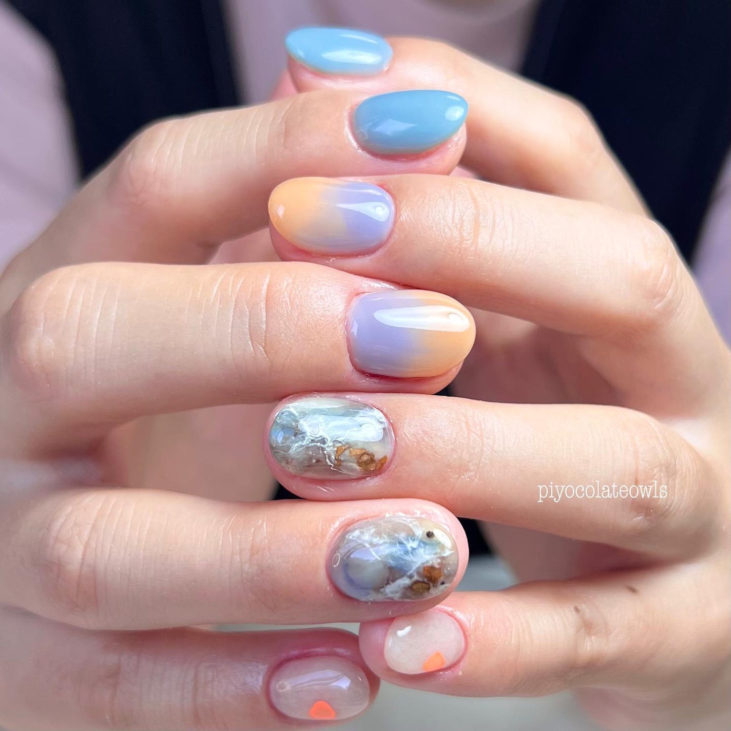 ぴよこれいと あうるす on LIPS 「オーダーは寒色ベースに天然石💎エレガントでは無く、大人っぽくも..」(2枚目)