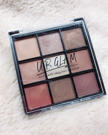 UR GLAM　BLOOMING EYE COLOR PALETTE/U R GLAM/パウダーアイシャドウを使ったクチコミ（1枚目）